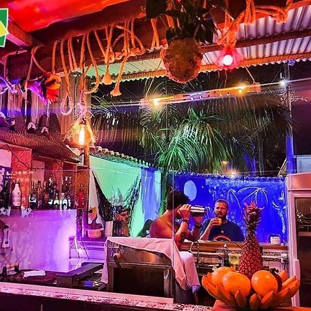 Paraty Santo Hostel Bar Exterior foto
